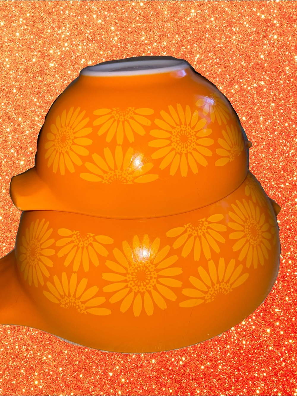 Vintage Pyrex Yellow/Orange Sunflower Daisy Cinderella Nesting Mixing Bowls (2)🧡